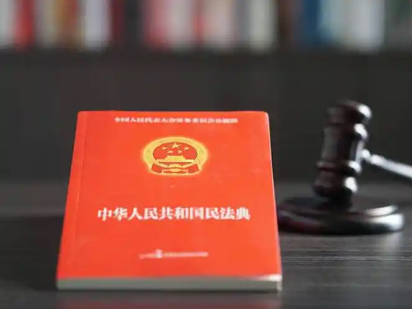 诉讼费一般由原告先行垫付吗？